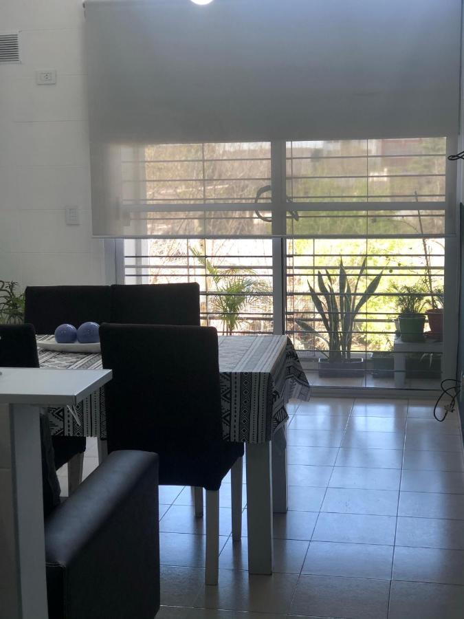 EL DEPTO tipo duplex pleno centro Monte Grande Exterior foto